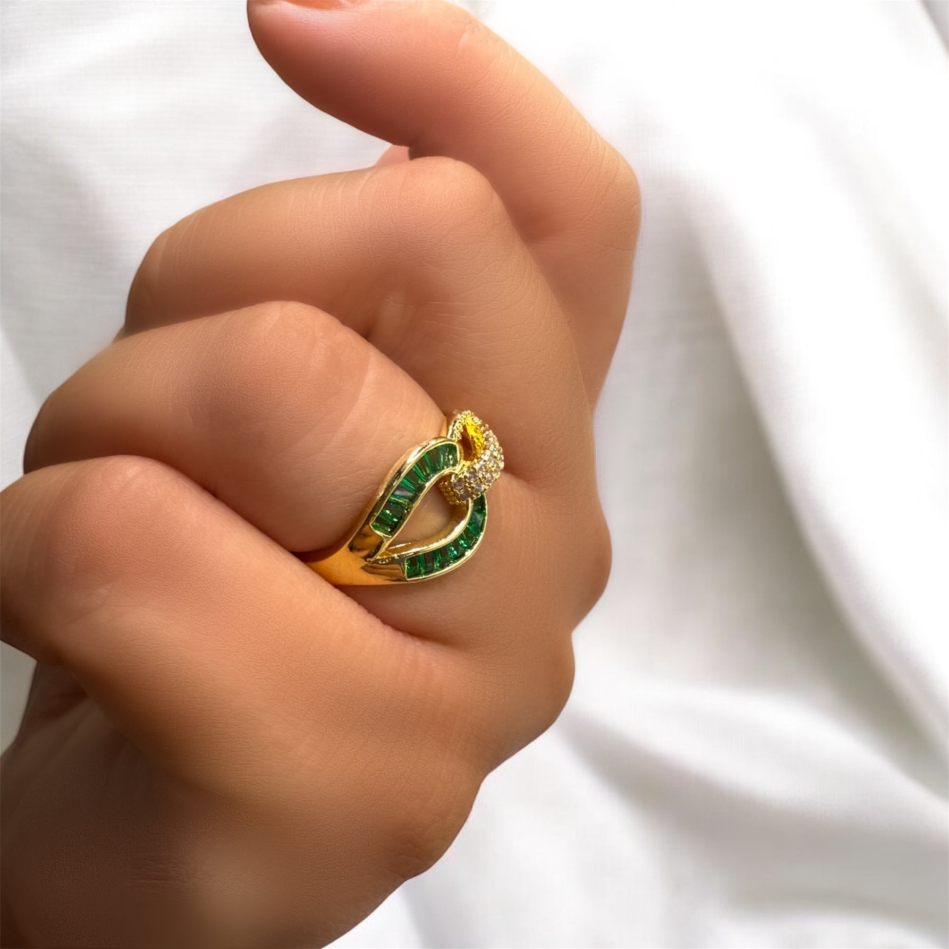Anillo_ajustable_cristales_verdes