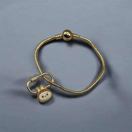 Brazalete_labubu_cafe_broche_barril