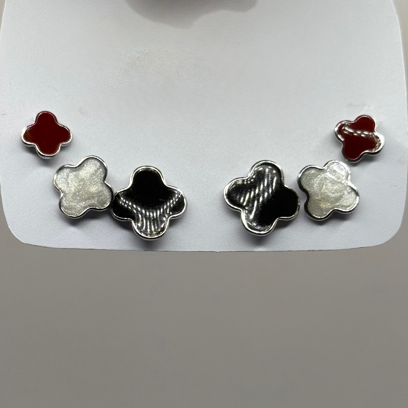 Coleccion_piercing_VC_esmaltado_negro_rojo_perla