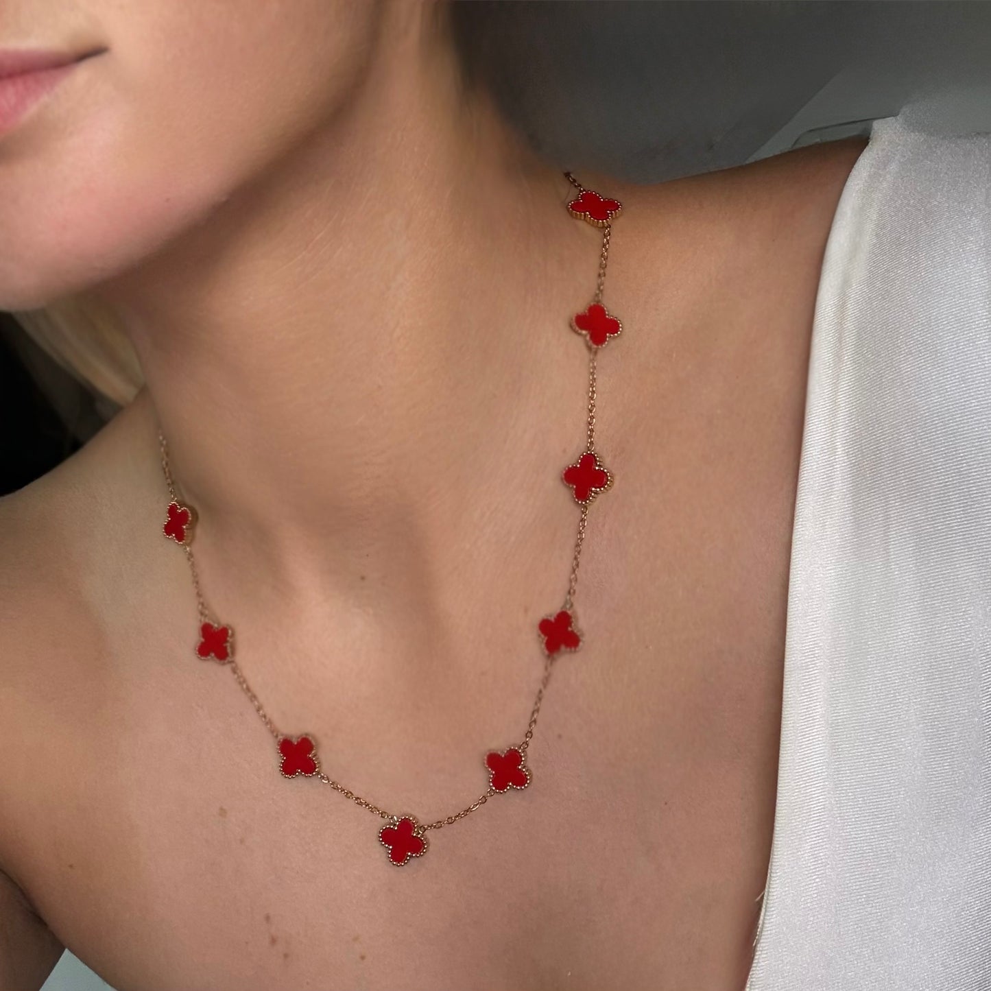 Van_cleef_rojo